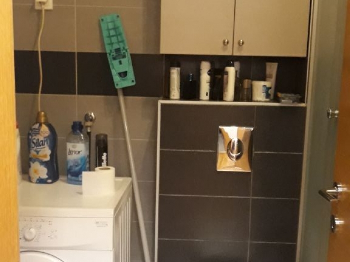 2 0, 51m2, banovo brdo, praška, 5 6, lux, uknjižen, namešten besplatni mali oglasi