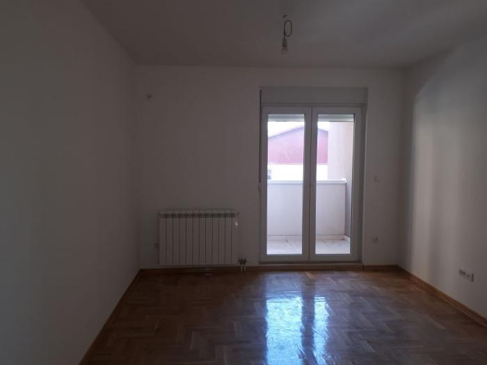 altina, pavla vujisića, 1 5, 41m2, 1 3, novogradnja besplatni mali oglasi
