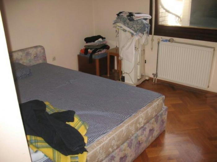 stan, ul mladenovačka (kod škole crnjanski), 4 0, 103m2, 3 4, uknjižen besplatni mali oglasi