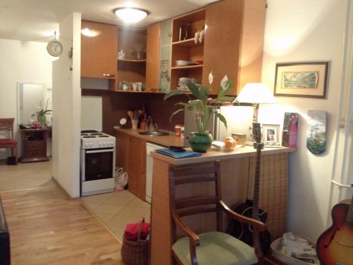 cerak, jablanička, 61m2 17m2, 2 5, pr 6, renoviran besplatni mali oglasi