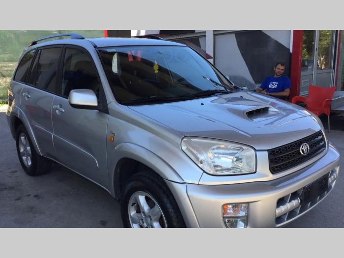 toyota rav 4 2 0 besplatni mali oglasi