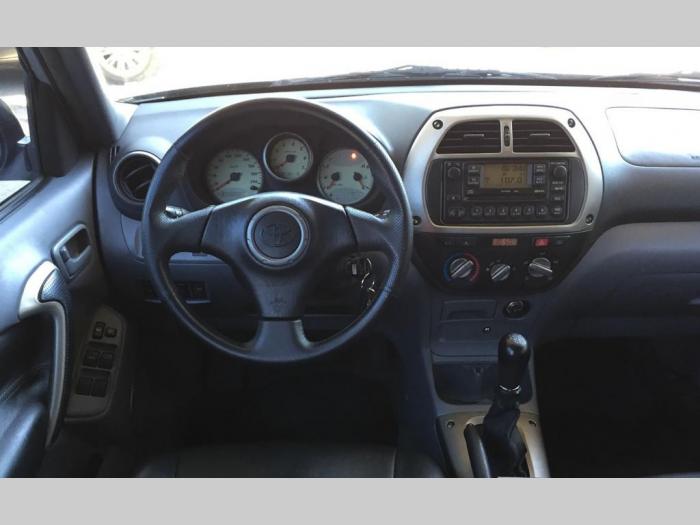 toyota rav 4 2 0 besplatni mali oglasi