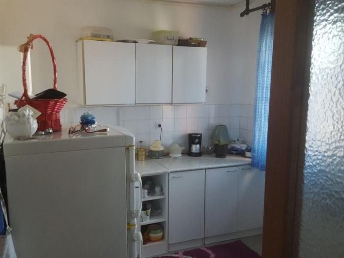 borča greda, drinske divizije, 1 0, 40m2 lođa besplatni mali oglasi