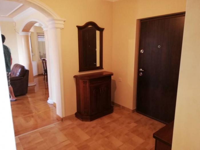 voždovac, kumodraž, lux, kuća 500m2 besplatni mali oglasi