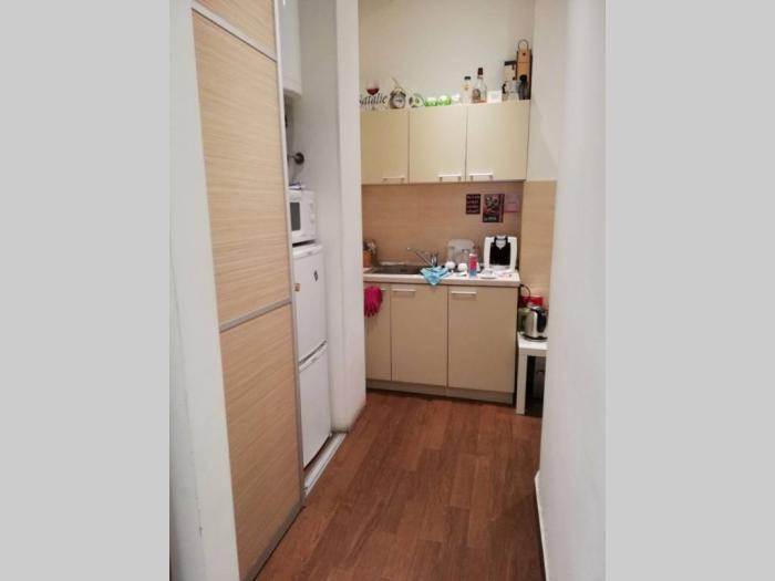 crkva svetog marka, resavska 102m2 besplatni mali oglasi