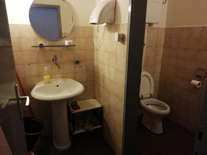 izdavanje, zvezdara, severni bulevar 800m2 besplatni mali oglasi