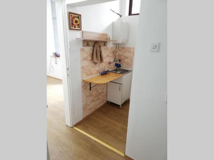 centar, kraljice natalije , lokal 20m2 besplatni mali oglasi