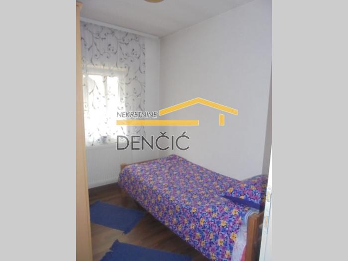 uknjižena kuća, 219 m2, borča, prodaja besplatni mali oglasi