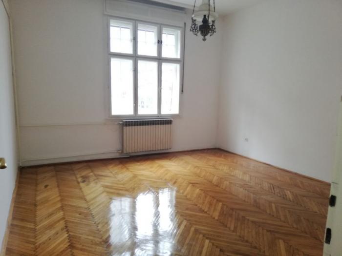 izdavanje, centar, nušićeva 100m2 besplatni mali oglasi