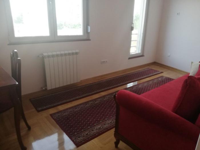 izdavanje, zemun, kalvarija, zemunski park, 90m2 besplatni mali oglasi