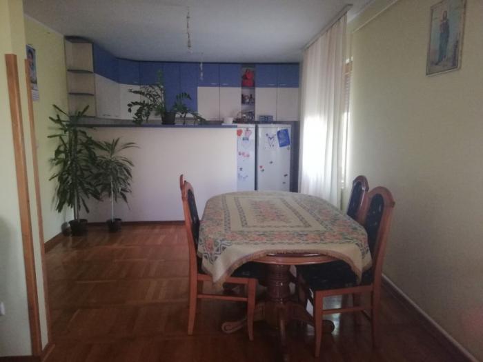 voždovac, jajinci kuća 219m2 besplatni mali oglasi