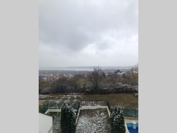 šestosobna kuća od 320m2 u karingtonki besplatni mali oglasi