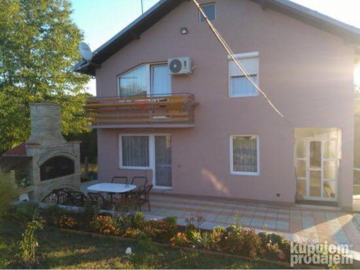 sopot, kuća od 160m2 odmah useljiva, 26ari plac 26 ari besplatni mali oglasi