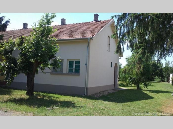 kuća u karađorđevu besplatni mali oglasi