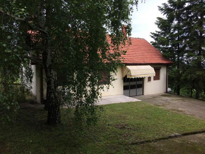 kuća u belom potoku, ispod same avale, u centru, povoljno besplatni mali oglasi
