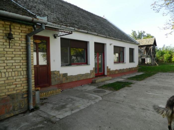 kuća u bačkom gradištu besplatni mali oglasi