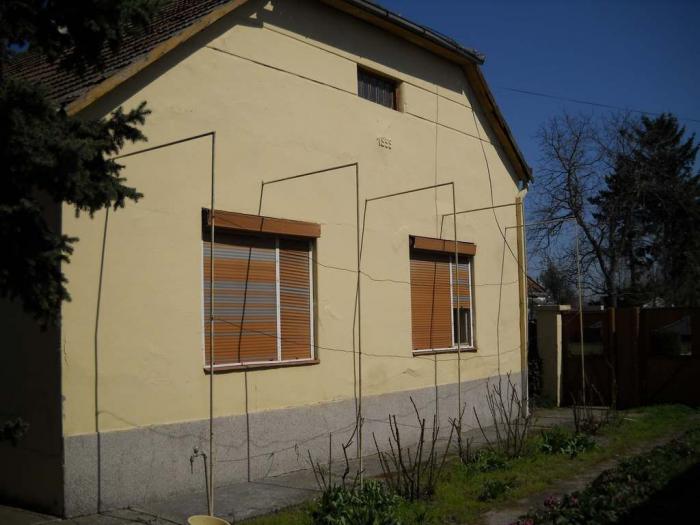 kuća 120m2 dvorište bašta 30ari radojevo besplatni mali oglasi