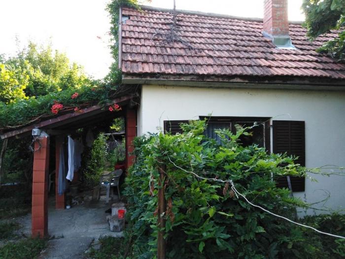 prodajem kuću radljevo besplatni mali oglasi