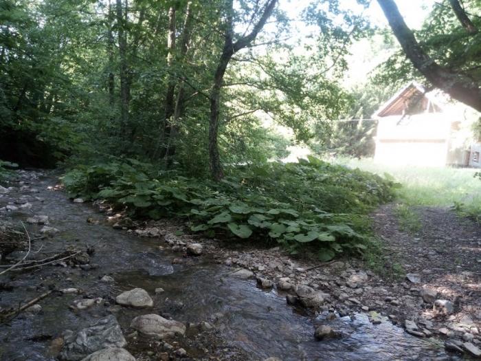 kuća pored reke ljubovija besplatni mali oglasi