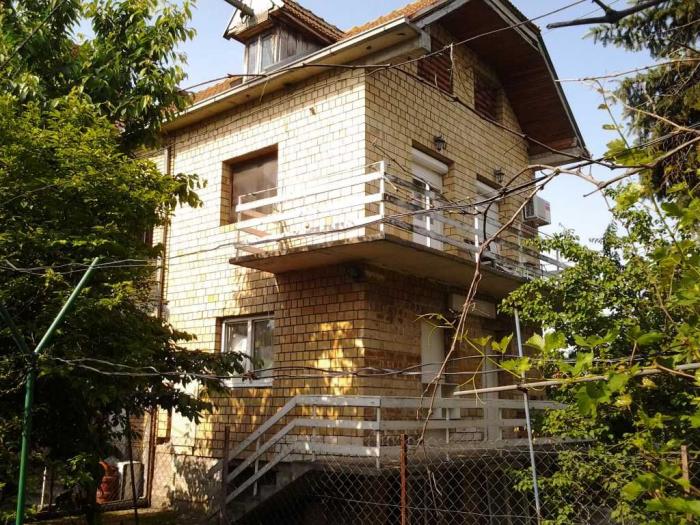 na prodaju kuća u surčinu 400 m2 besplatni mali oglasi