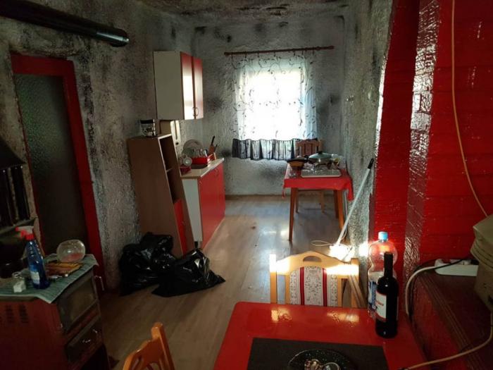 četvorosobna kuća u stajićevu od 180m2 besplatni mali oglasi