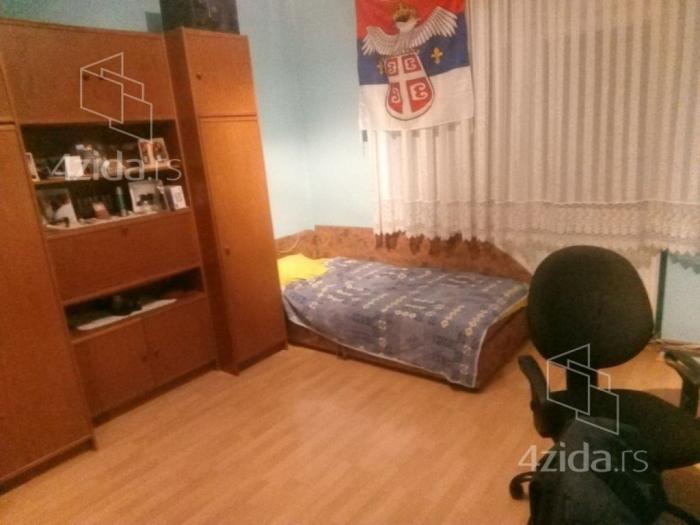 na prodaju kuća u srbobranu besplatni mali oglasi