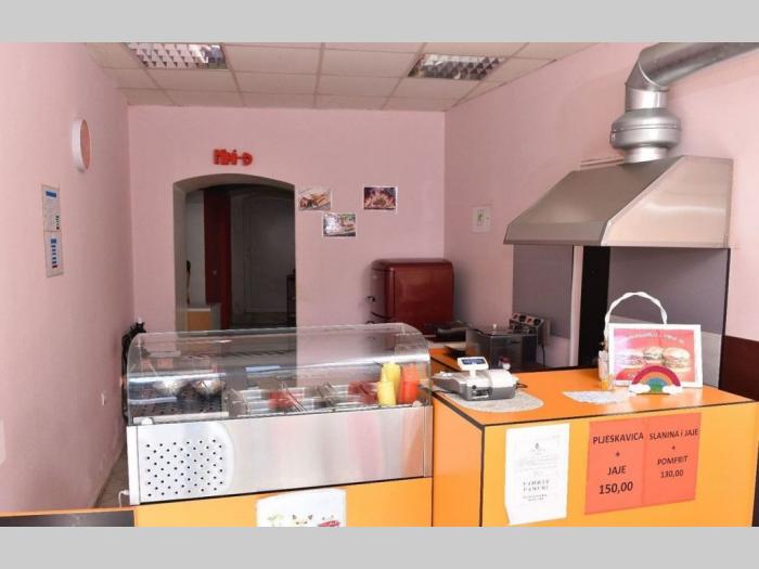 poslovno stambena zgrada u jagodini besplatni mali oglasi