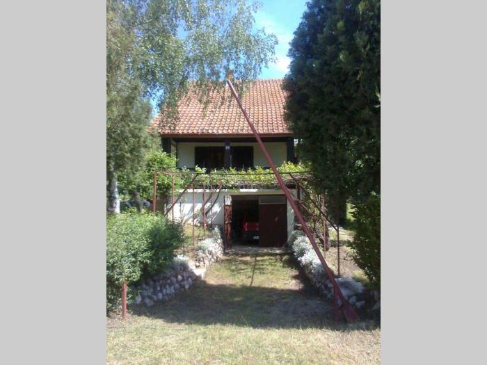 na prodaju vikendica sa studiom, plac i garaža na srebrnom jezeru besplatni mali oglasi