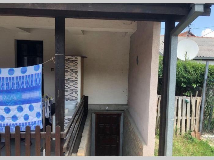 dve kuće na placu ledine besplatni mali oglasi