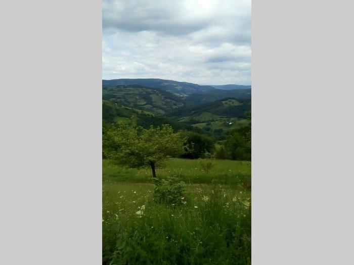 dve kuće, štala i zemljište besplatni mali oglasi