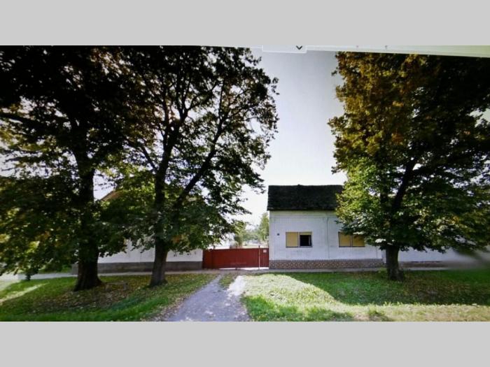 domaćinstvo na 22 ara sa kućom od 240m2 besplatni mali oglasi