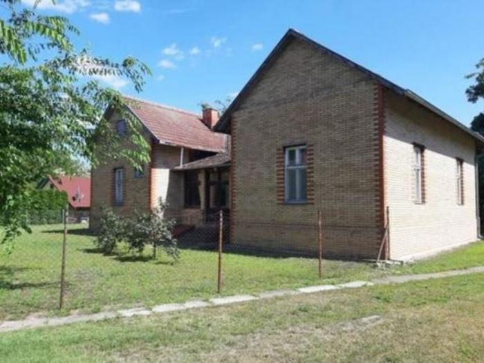 prodajem kuću na paliću besplatni mali oglasi