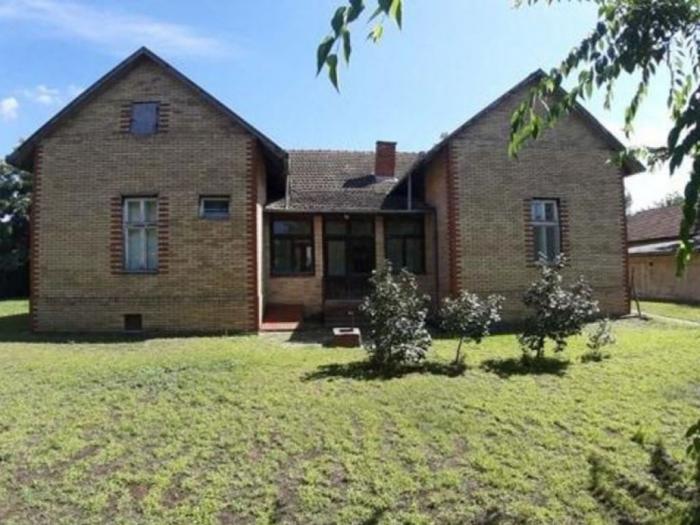 prodajem kuću na paliću besplatni mali oglasi