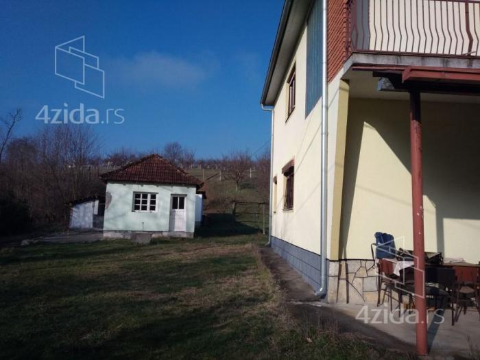 kuća na prodaju kraljevo (ziča) besplatni mali oglasi