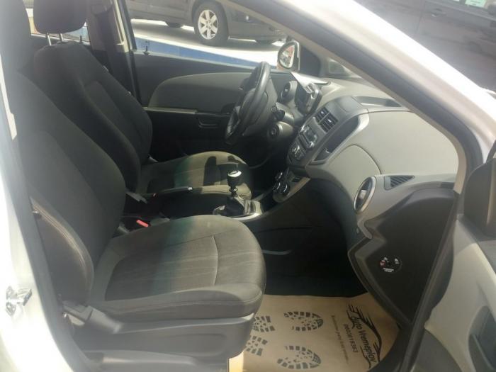 chevrolet aveo 1 2lt besplatni mali oglasi