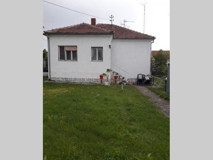prodajem kuću u aranđelovcu besplatni mali oglasi