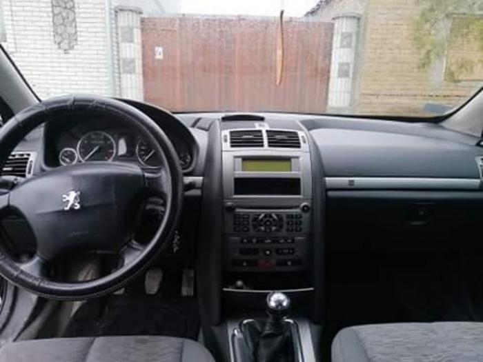 peugeot 407 2004 god besplatni mali oglasi