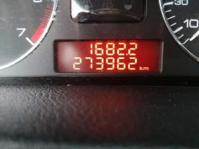 peugeot 407 2004 god besplatni mali oglasi
