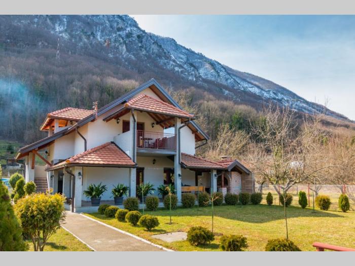 bajina bašta perućac, prelepa vikend kuća u podnožju tare besplatni mali oglasi