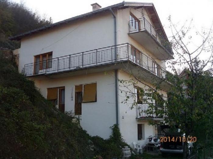 kuća soko banja prodaja ili zamena besplatni mali oglasi