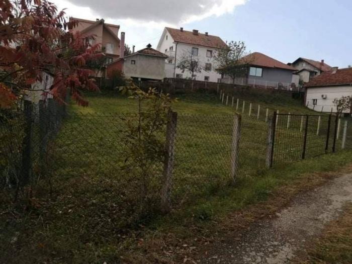 prodajem plac železnik 6 ari, vlasnik besplatni mali oglasi