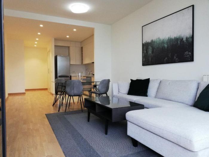 trosoban stan 85m2 beograd na vodi, besplatni mali oglasi