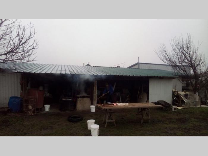prodajem kuću u surduku besplatni mali oglasi