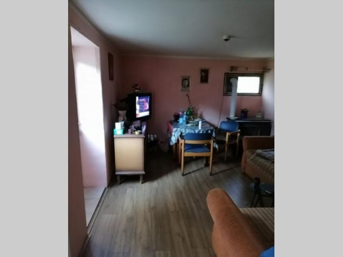 kuća kod bazena besplatni mali oglasi