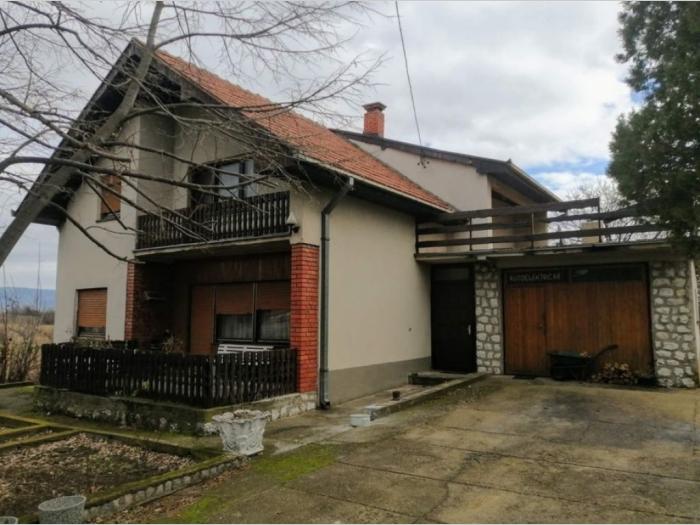 kuća i plac besplatni mali oglasi
