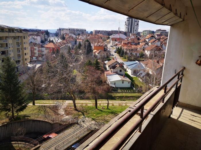 kragujevac veliki park, trosoban stan 80m2 besplatni mali oglasi