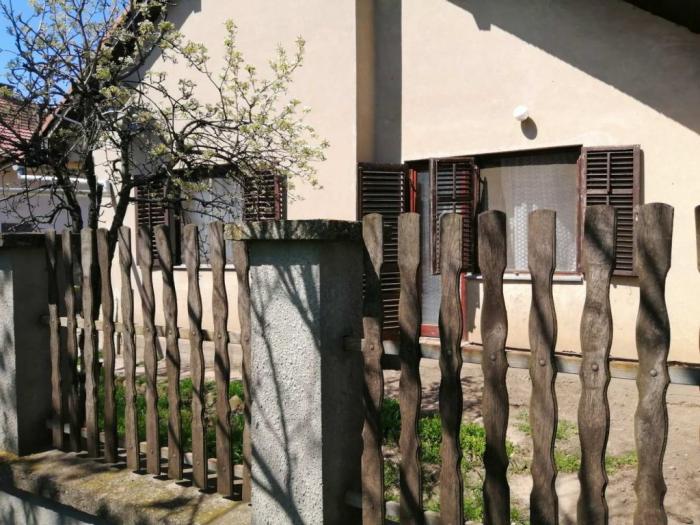 prodajem kuću u boćaru novi bečej besplatni mali oglasi