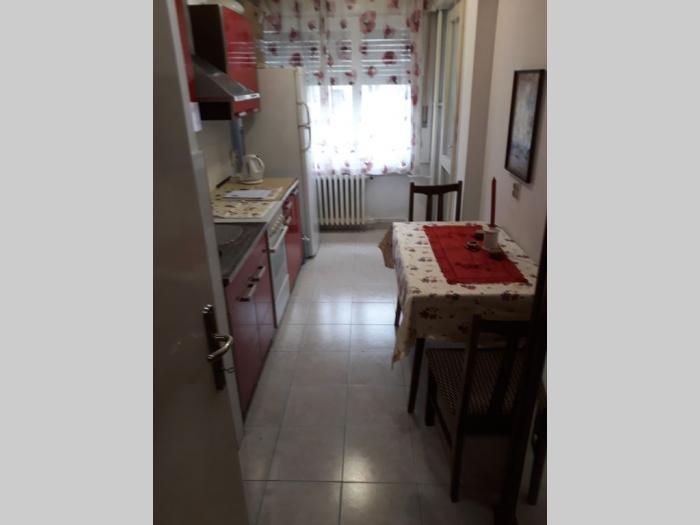 stan trosoban vračar, beograd besplatni mali oglasi