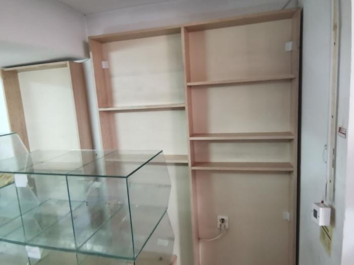 prodajem inventar za prodavnicu zdrave hrane besplatni mali oglasi