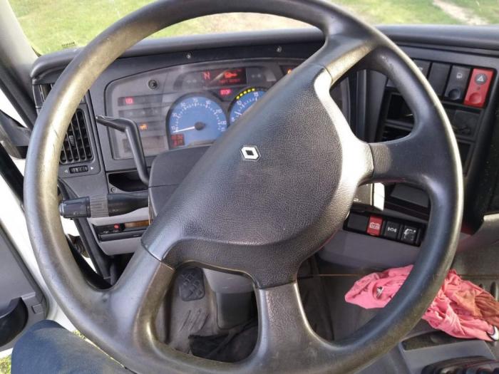 renault cisterna 420 dci premium 2003 godište besplatni mali oglasi